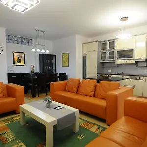 Center Apartment