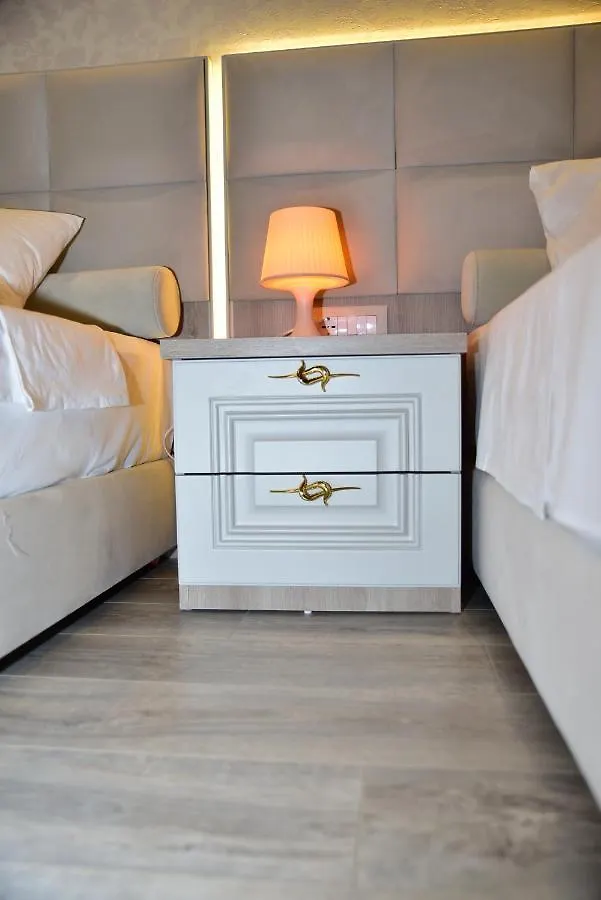 The King Resort Tirana 4*,