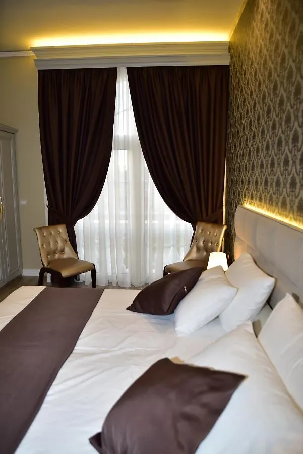 The King Resort Tirana 4*,