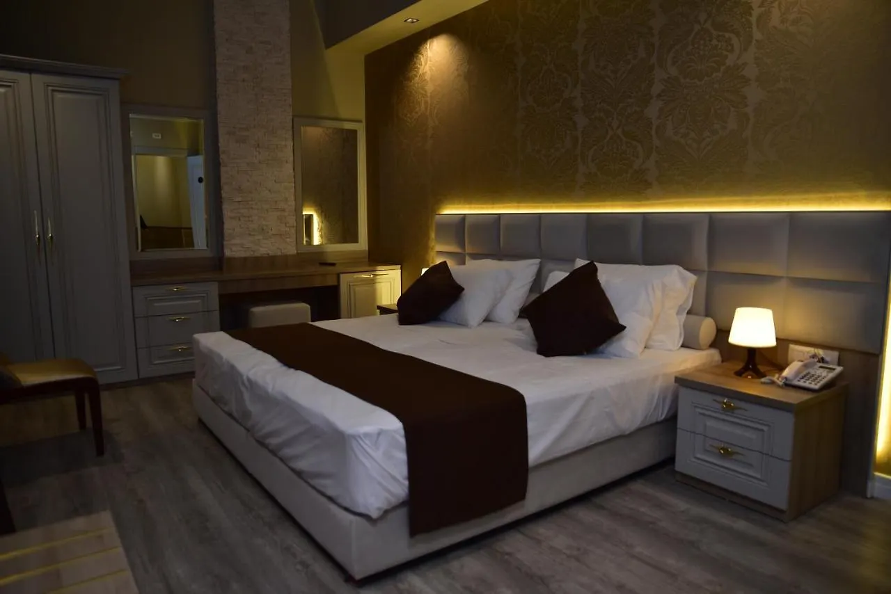 Hotel The King Resort Tirana